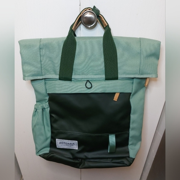 Doterra Convention Backpack 2020 Mint & Dark Purple Lining 6 Pockets NWOT - Picture 1 of 12